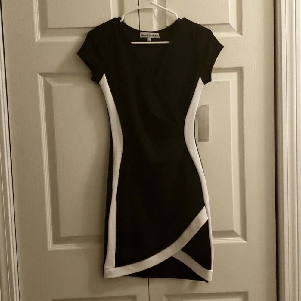 Black/white cocktail dress, never worn, size M, brand Almost Famous